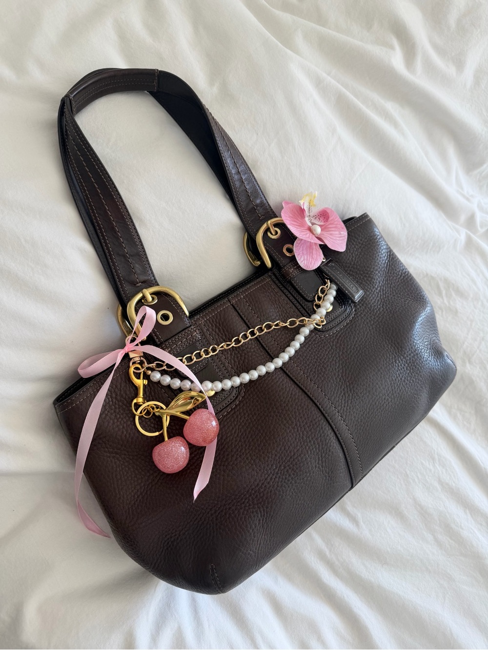 vintage Brown Coach Leather Soho Tote Bag w/gold hardware - Picture 8 of 10